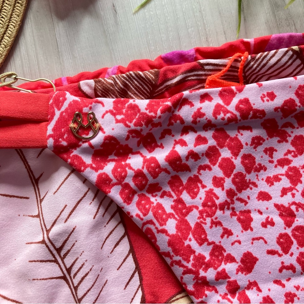 MAAJI 🌺 Cherry Blossom Floral Tropical Tab Side Bikini Bottoms 🏝️⛱️ - Picture 2 of 9